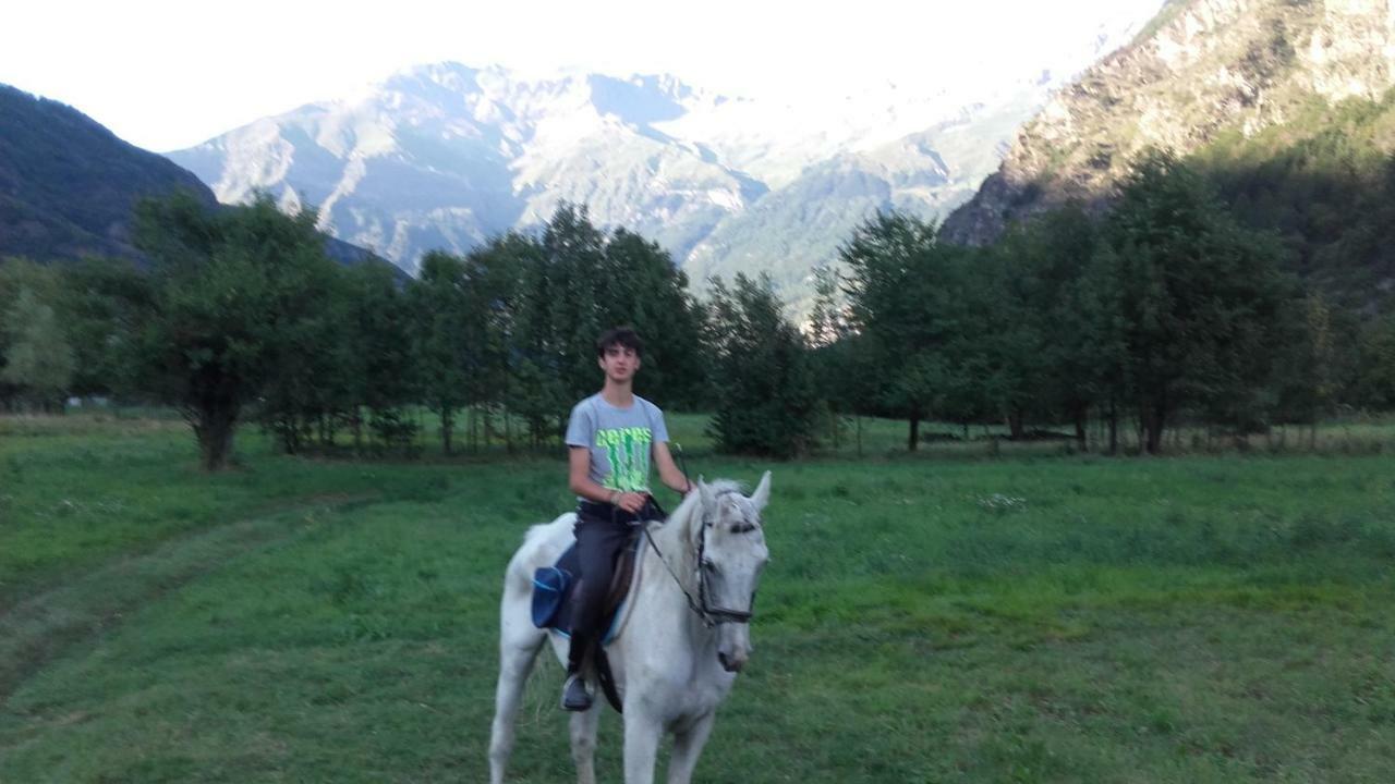 Agriturismo Al Pra Di Muriet Susa Eksteriør billede